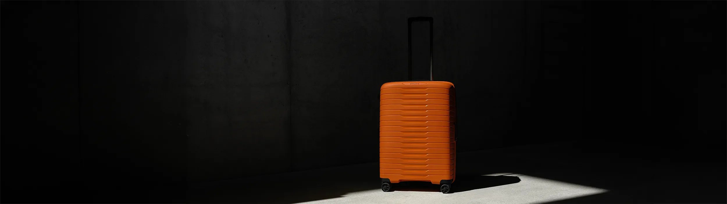 Stratic NOVIUM SL | Kompakte & leichte Hartschalenkoffer