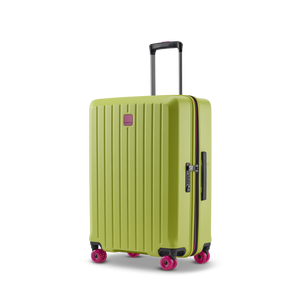 Stilvoll reisen: Leichter Rollenkoffer BUZZ in Lime Green (Größe M) schräg von vorne fotografiert, zeigt das moderne Design und die 4 leisen 360°-Spinner-Rollen
