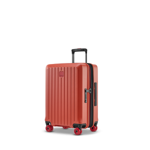 Ansicht schräg von vorne mit Dehnfalte beim BUZZ Trolley Rosso Clay in der Größe S mit markantem Rillen-Design