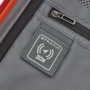 Detailansicht vom BUZZ Trolley S mit nützlicher Air-Tech-Pouch