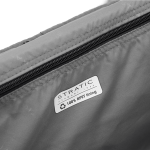 Nahaufnahme des nachhaltigen Innenfutters aus recyceltem RPET-Material im LITE Trolley L