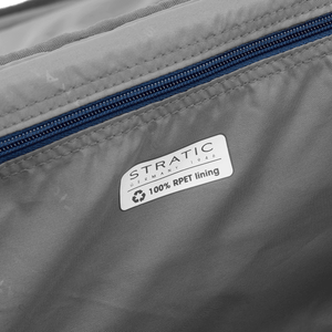 Nahaufnahme des nachhaltigen Innenfutters aus recyceltem RPET-Material im LITE Trolley M