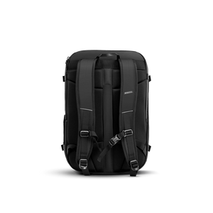 Ergonomische Rückenansicht des Move Backpack Large mit gepolsterten Schultergurten und Mesh-Polsterung für optimalen Tragekomfort