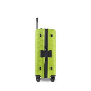 Seitenansicht des NOVIUM SL Trolley M in Lime Green mit geschlossenem Reißverschluss und kompaktem Profil