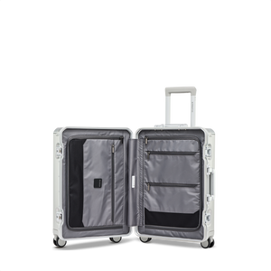 Geöffneter Aluminium-Trolley PHOENIX ALU (Größe S) – Blick auf das smarte, strukturierte Innenleben mit beidseitigem, flexiblem Packsystem für optimales Verstauen
