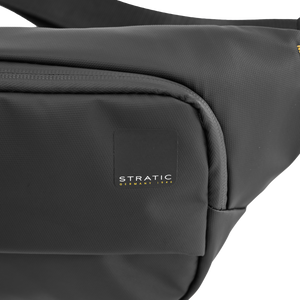STRATIC Vibe Beltbag czarna – szczegół logo STRATIC i wodoodpychającego zamka błyskawicznego