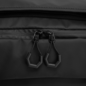 STRATIC Vibe Duffle Bag L noir, détail – Tirettes robustes et fermetures éclair déperlantes