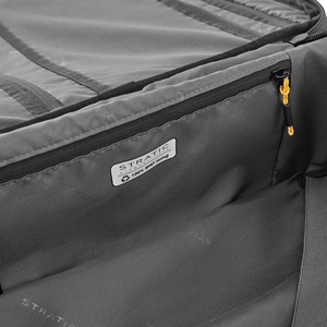 STRATIC Vibe Trolley S czarna, szczegół – delikatna siatkowa kieszeń na zamek na drobiazgi